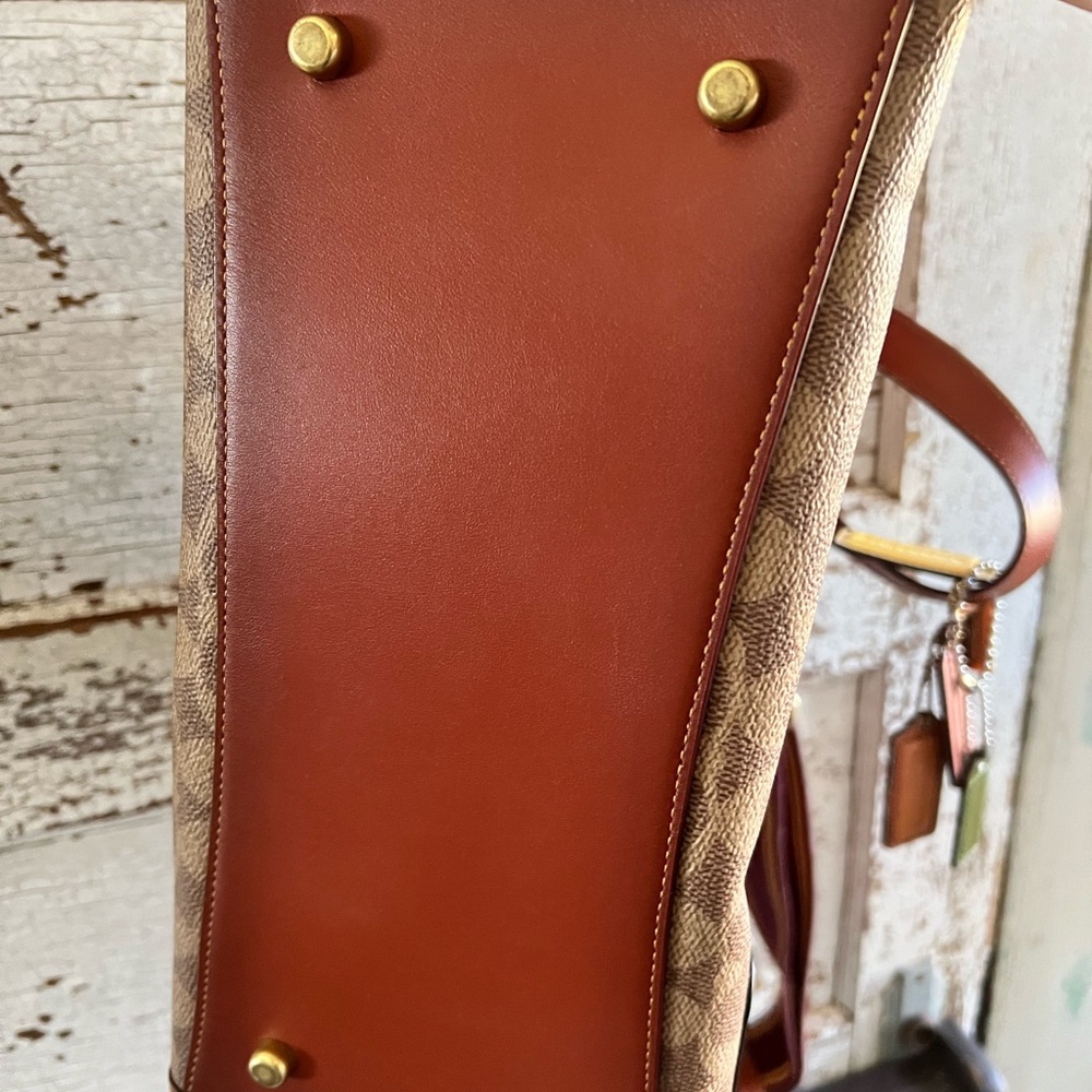 Coach Field Tote Signature Jacquard Canvas with Matching Wallet - Picture 12 of 15